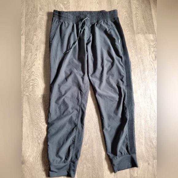DKNY Black ladies Medium Sport Pants 👖 - Picture 3 of 9